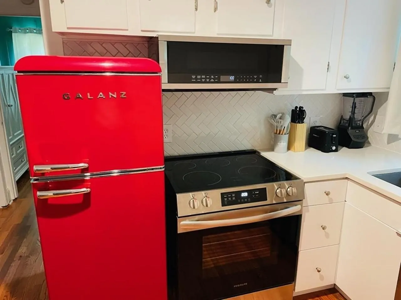 Plaid Pad - Stylish Retreat 12 Min To Airport & Downtown Apartment Charlotte 0*,  United States